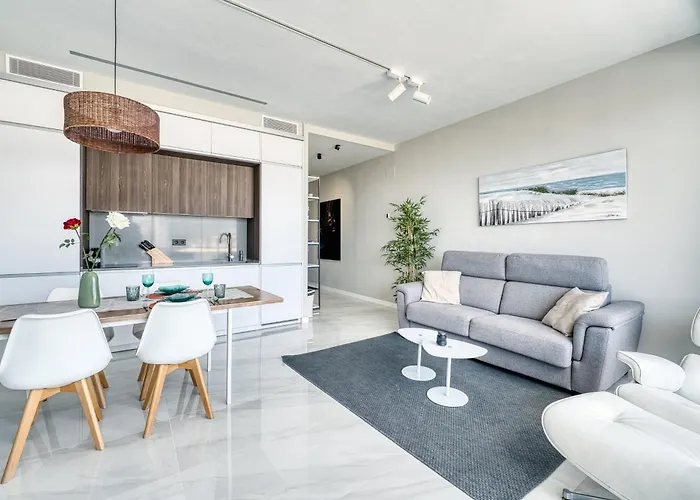 3095 Elegant Beachside In Puerto Banus 아파트 마르베야