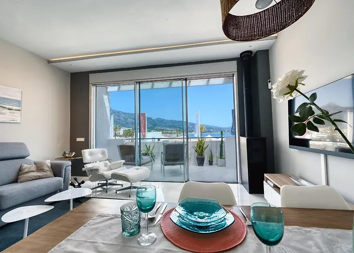 3095 Elegant Beachside In Puerto Banus * 마르베야