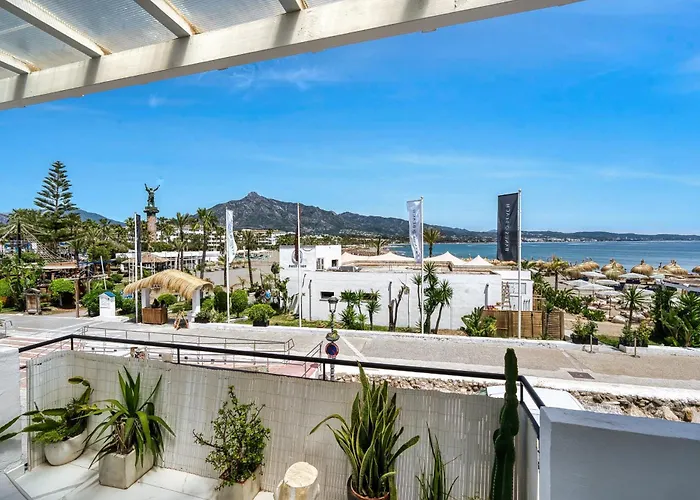 3095 Elegant Beachside In Puerto Banus 아파트 마르베야