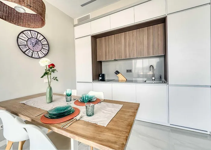 公寓 3095 Elegant Beachside In Puerto Banus *