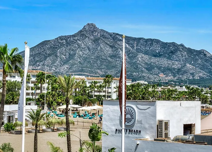 3095 Elegant Beachside In Puerto Banus 公寓 马尔韦利亚