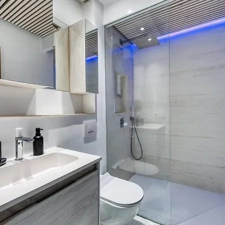 3095 Elegant Beachside In Puerto Banus * 마르베야